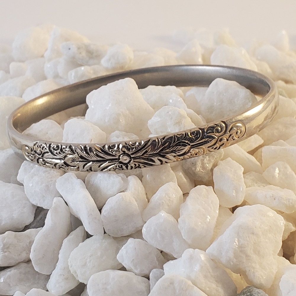 Whiting & Davis bangle bracelet